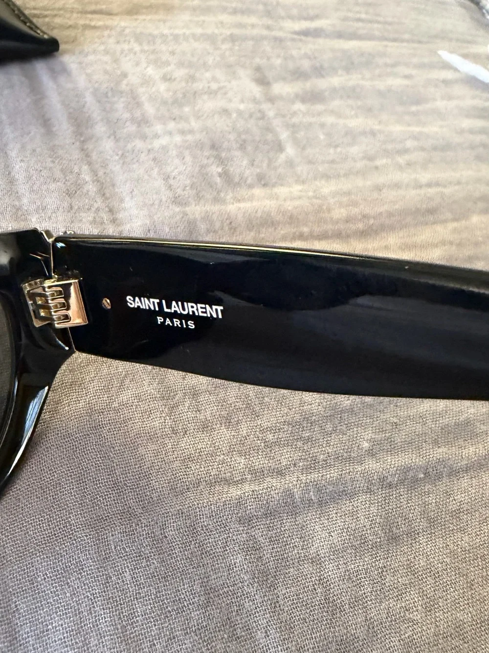 Saint Laurent Glossy Black Cat-Eye Sunglasses SLM94